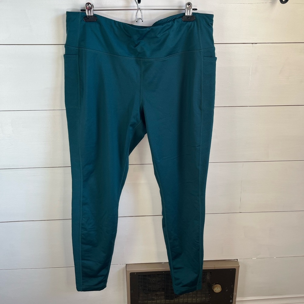 Mondetta Teal High-Rise Performance Leggings